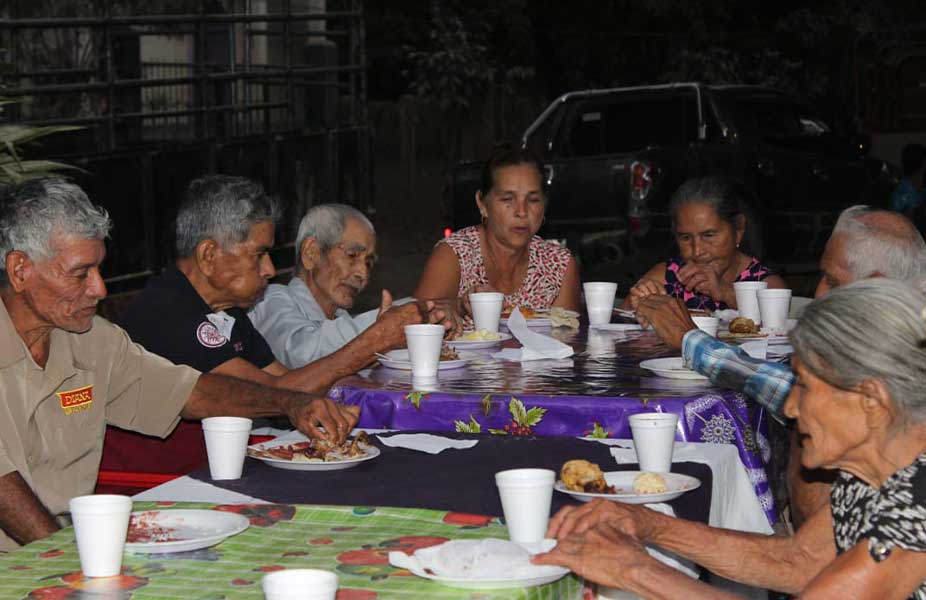 Christmas Dinner for the Elderly 2017, San Lorenzo Hoduras