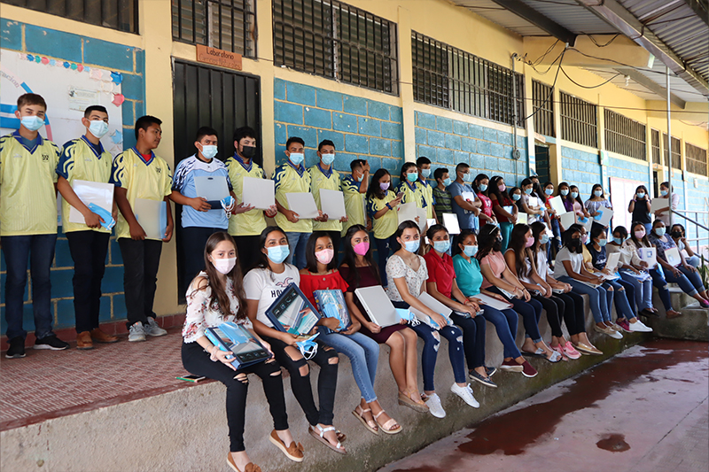 Backpaks & School Supplies distributed in Honduras